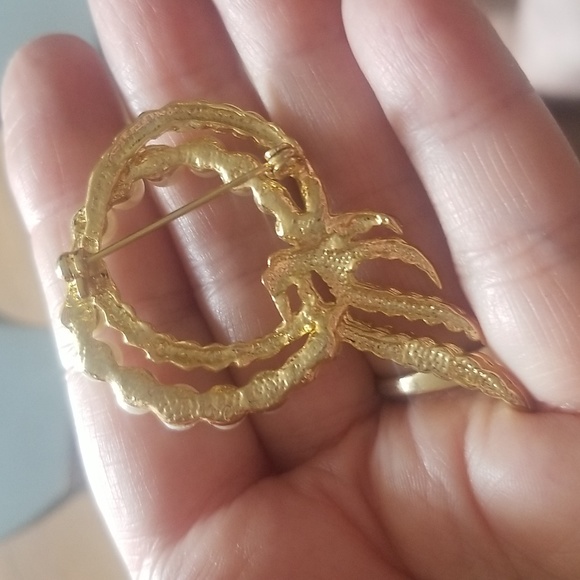 FREE WITH PURCHASE-Faux Pearl & Gold Tone Brooch - Picture 3 of 3